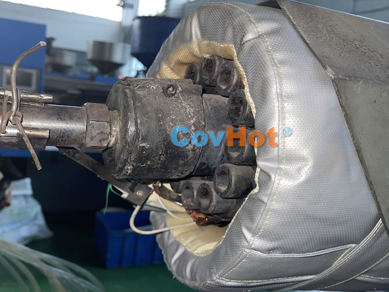 <a href=http://m.star-car.cn/e/tags/?tagname=%E6%B3%A8%E5%A1%91%E6%9C%BA%E4%BF%9D%E6%B8%A9 target=_blank class=infotextkey>注塑機保溫</a>,炮筒<a href=http://m.star-car.cn/e/tags/?tagname=%E4%BF%9D%E6%B8%A9%E5%A5%97 target=_blank class=infotextkey>保溫套</a>,方便檢修